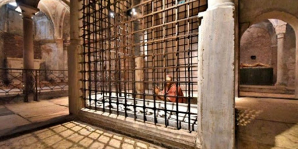 Crypt of the Holy Sepulchre